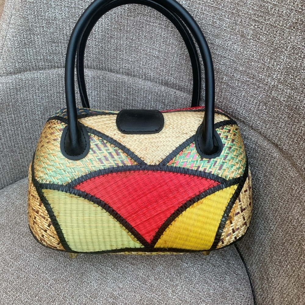 Purse. - Picture 2 of 3